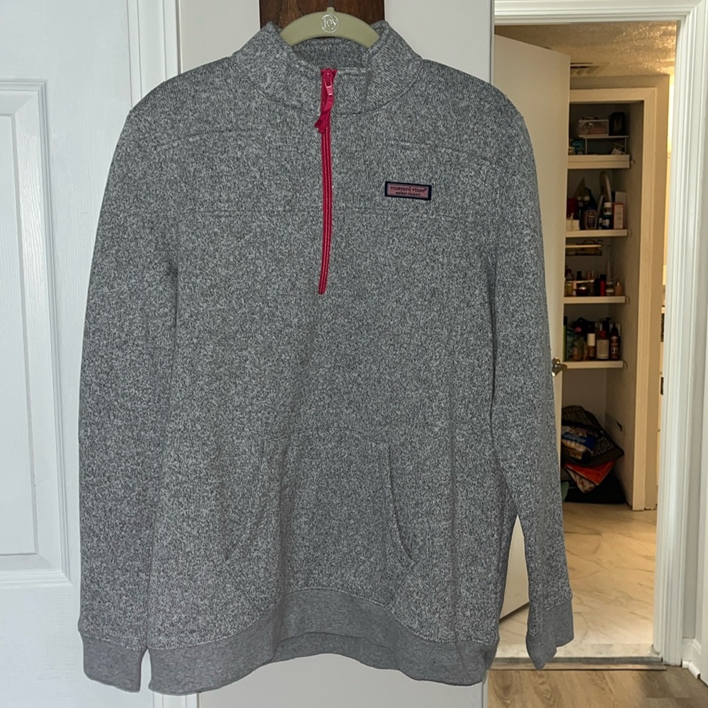 Very good condition vineyard vines quarter zip